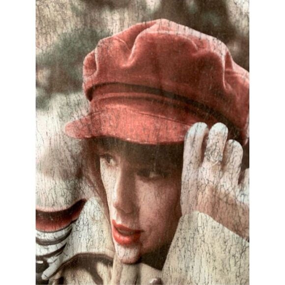 Taylor Swift Taylor's Version Red Album crew neck sweatshirt women's size small - Picture 3 of 5